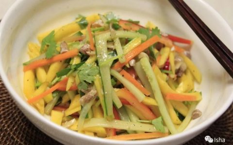 瑜伽练习者食谱 | 泰式青芒果沙拉