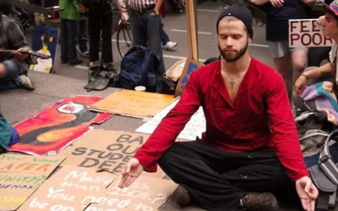 做香巴维大手印时,无法停止头脑的运转,而且在做练习前后以及练习时