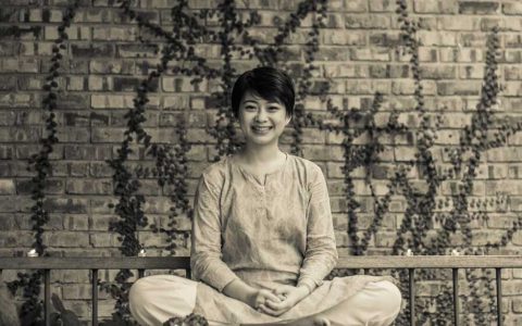 一个怀疑论者的冥想之旅丨她输了一个赌注，却赢了整个人生