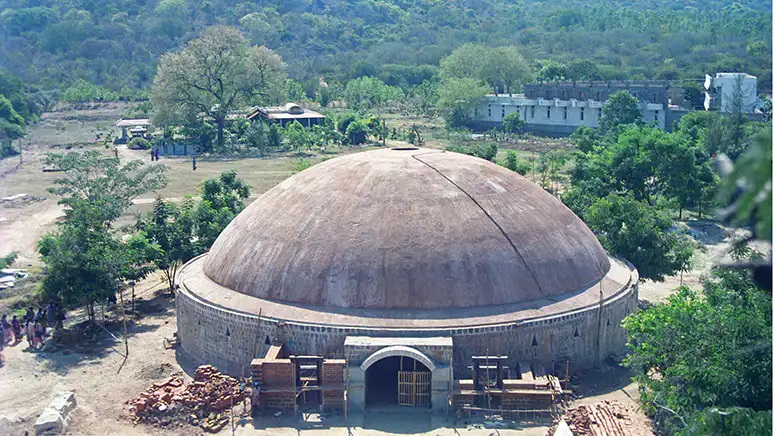 爱的劳作：Dhyanalinga（迪阿纳灵伽）穹顶
