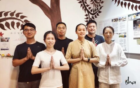 学员分享丨Isha改善了我的身体和情绪