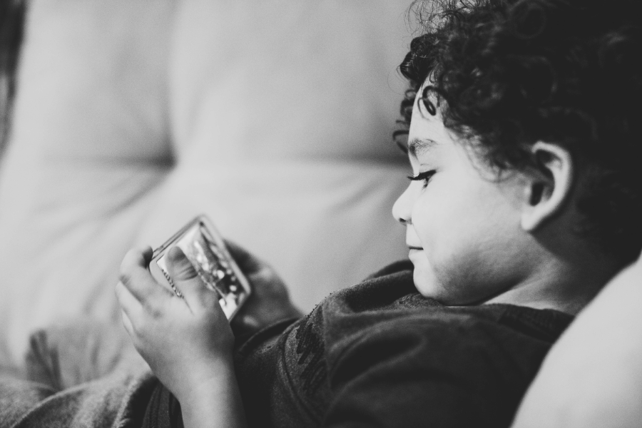 如何保护你的孩子免受社交媒体的负面影响